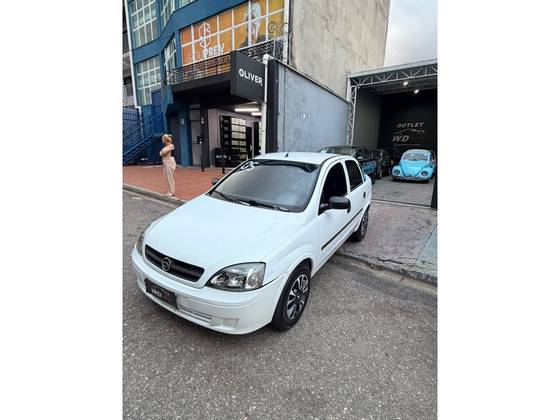 CHEVROLET CORSA 1.8 MPFI MAXX SEDAN 8V FLEX 4P MANUAL